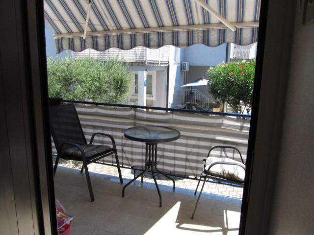 אומאג Apartment Cerovac מראה חיצוני תמונה